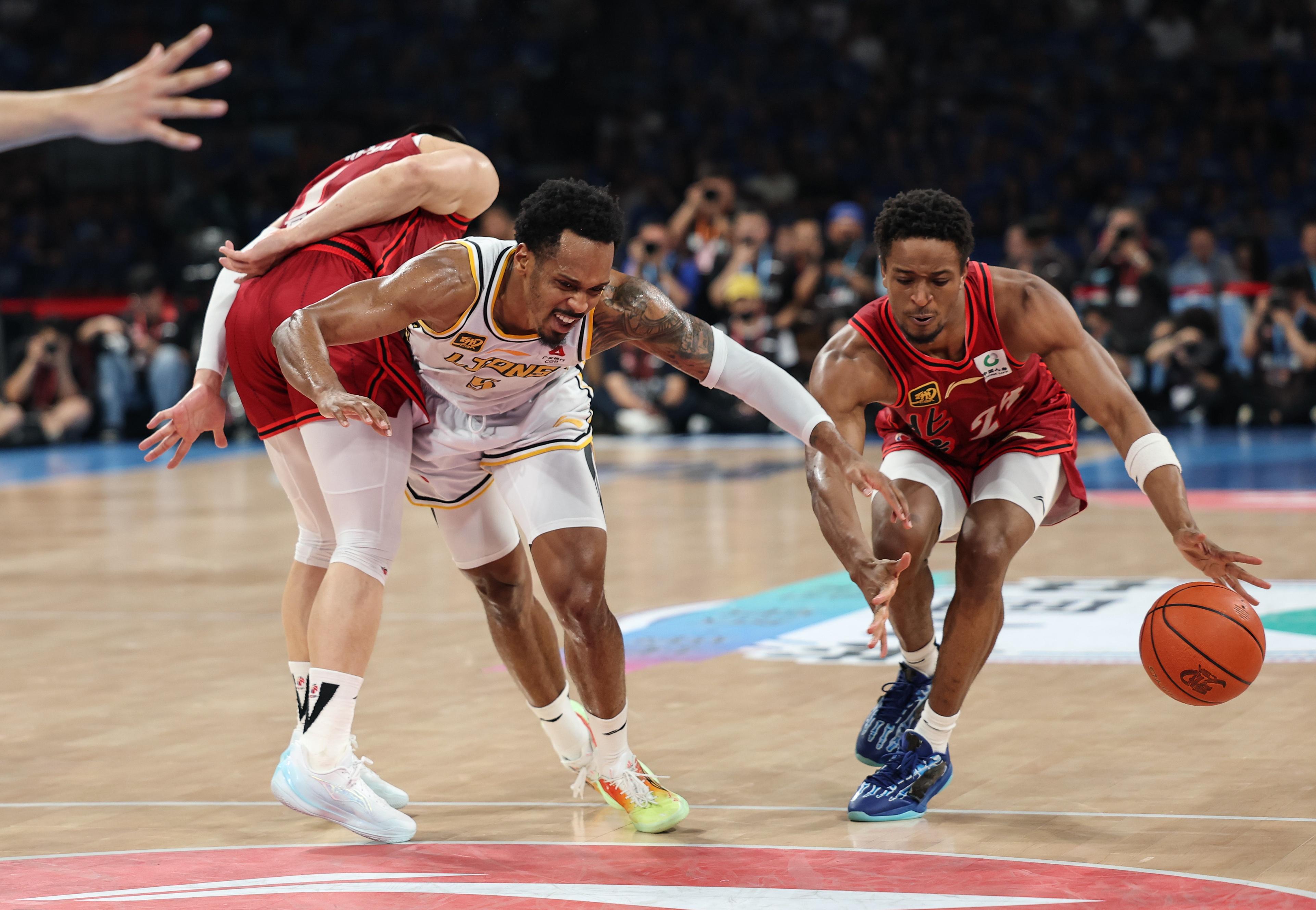 包含冲刺阶段突围战来临,新奥尔良鹈鹕围绕社区盾再遭质疑,管理层满意,球队文化再被提及的词条 包含冲刺阶段突围战来临,新奥尔良鹈鹕围绕社区盾再遭质疑,管理层满意,球队文化再被提及的词条