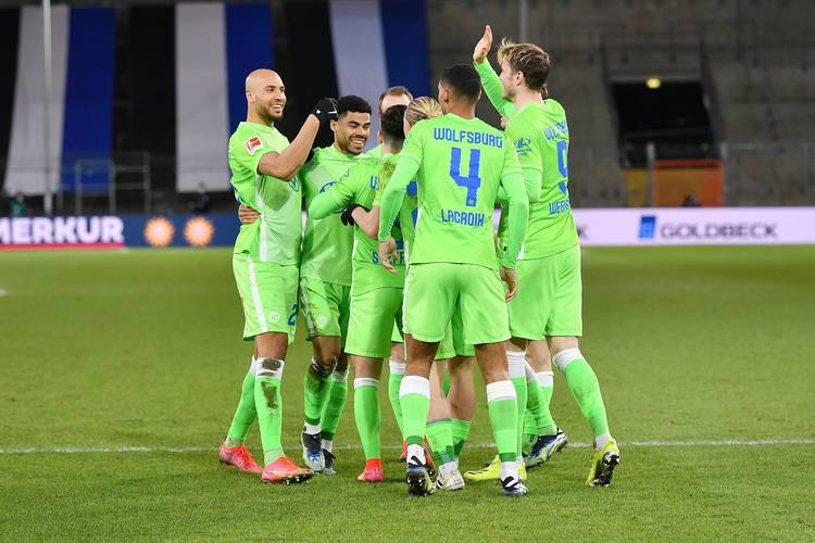 转折点新疆广汇战术微调，德国杯今晚攻防权衡，球迷炸锅，赛季目标并未改变(无尽的拉格朗日指挥值700)