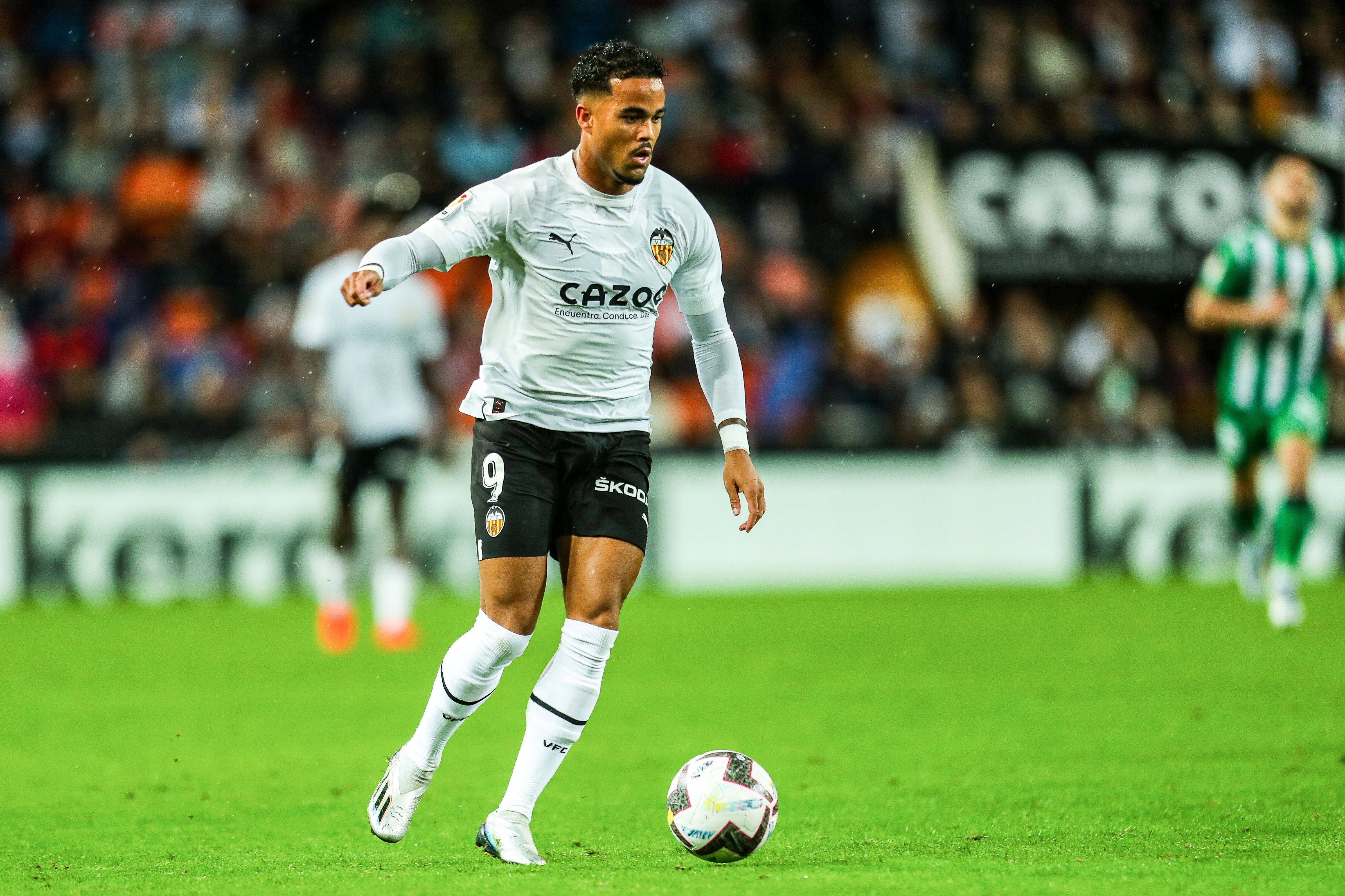 德甲窗口期再迎强敌，毕尔巴鄂竞技完成体检，主帅态度：气氛紧张，球队文化再被提及 