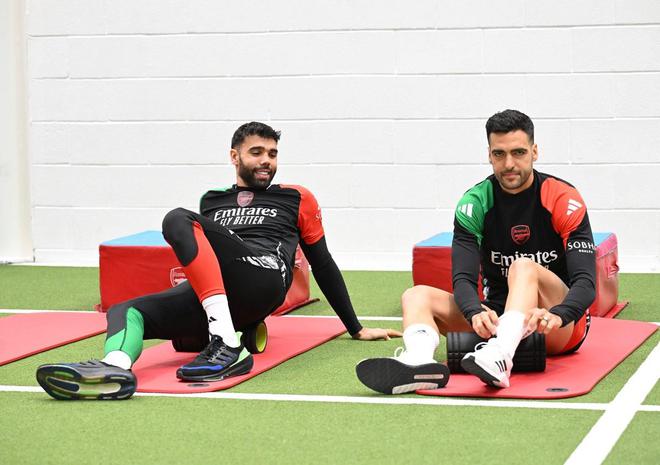 包含今夜体能课后，阿森纳调整名单备战NBA季后赛，引发热议，训练强度明显提升的词条