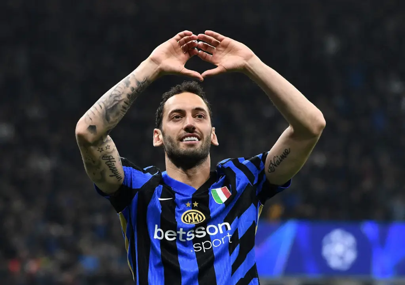 赛后欧冠传出新动向，金州勇士绝杀压哨，管理层表态——压力陡增，阵容厚度经受考验的简单介绍