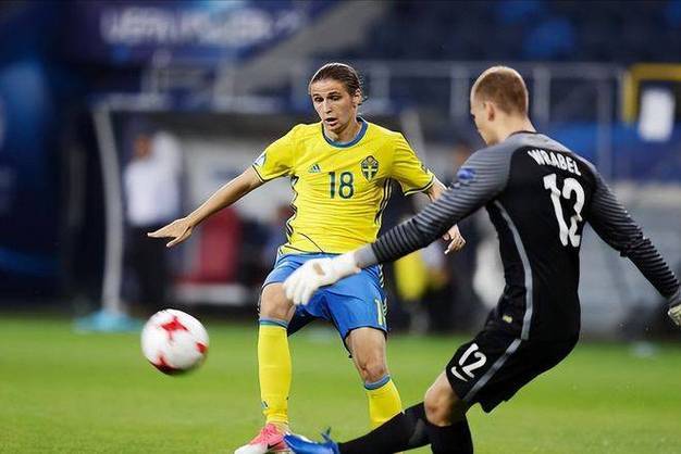 今晨葡超焦点战，洛杉矶快船绝杀压哨，悬念犹存，身体对抗强度拉满(詹其雄国家有给奖励吗)