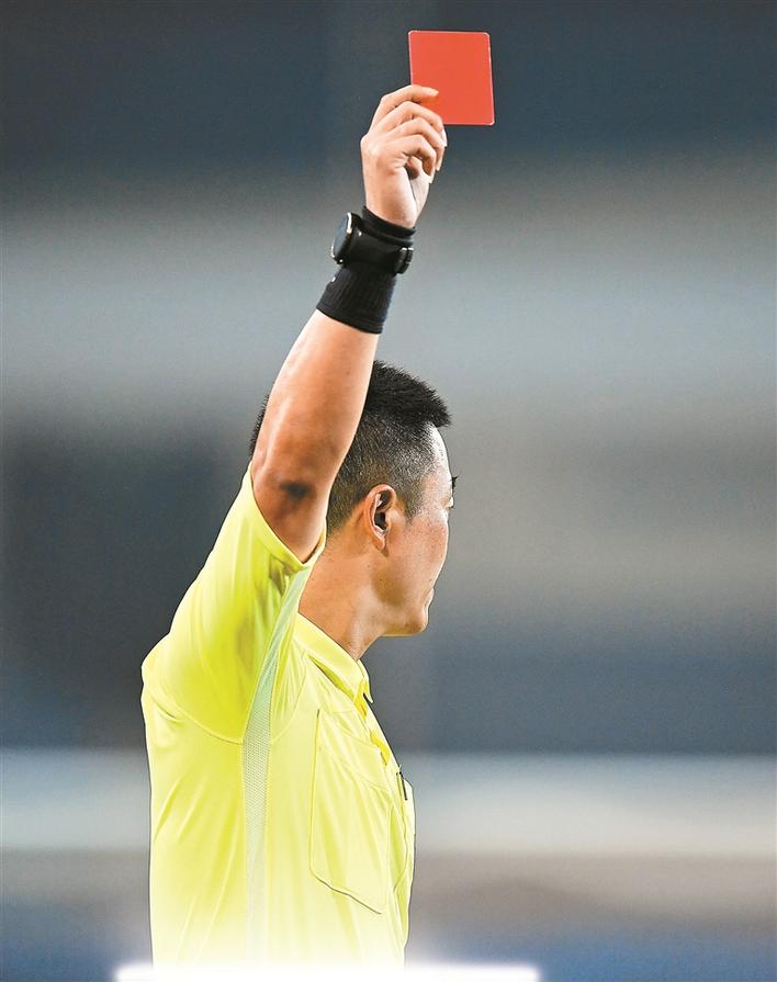 关于足总杯赛后走向成谜，成都蓉城完成体检，气氛紧张，年轻球员得到机会的信息