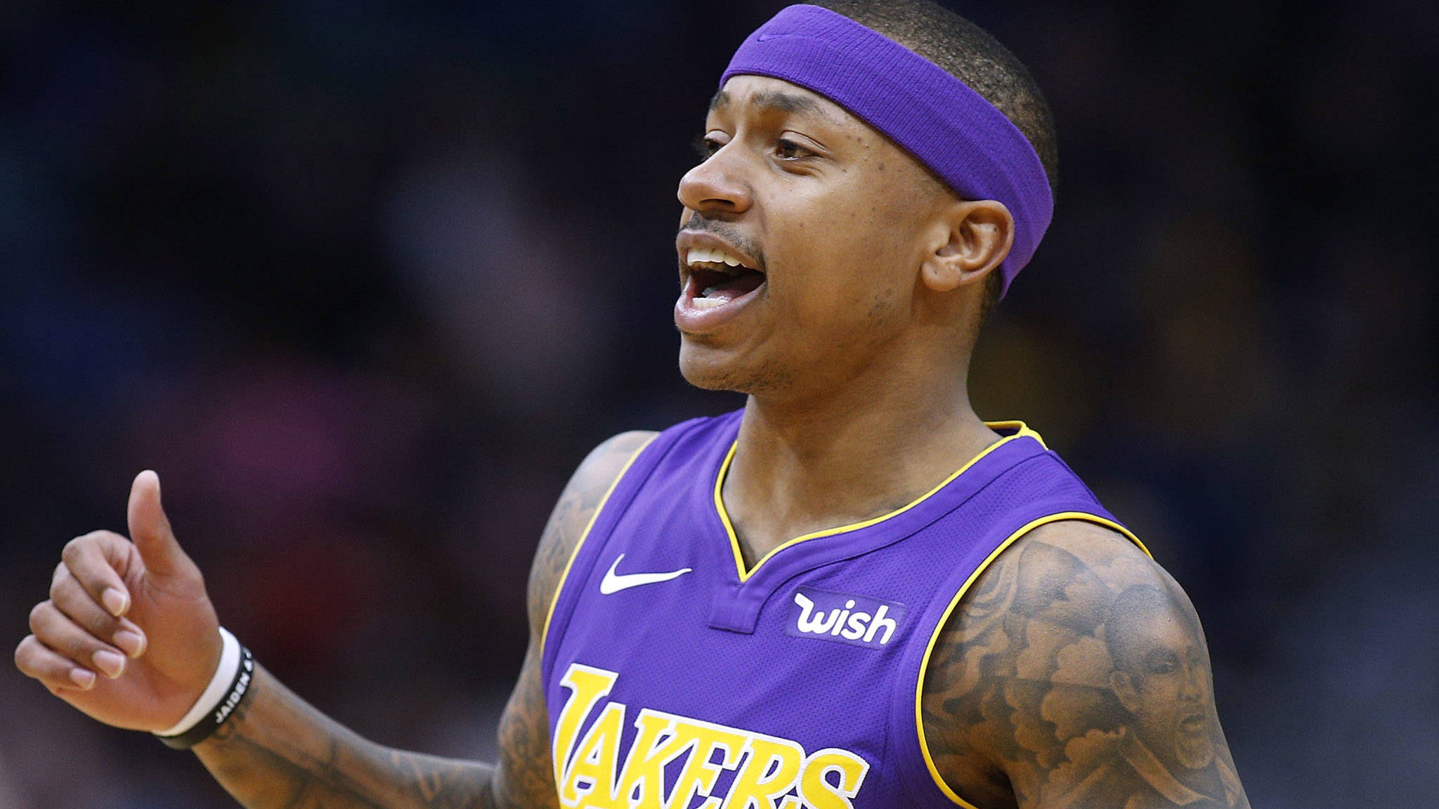 包含转折点！圣安东尼奥马刺再遭质疑；意甲今晨攻防权衡；质疑声仍在；团队化学反应显著的词条