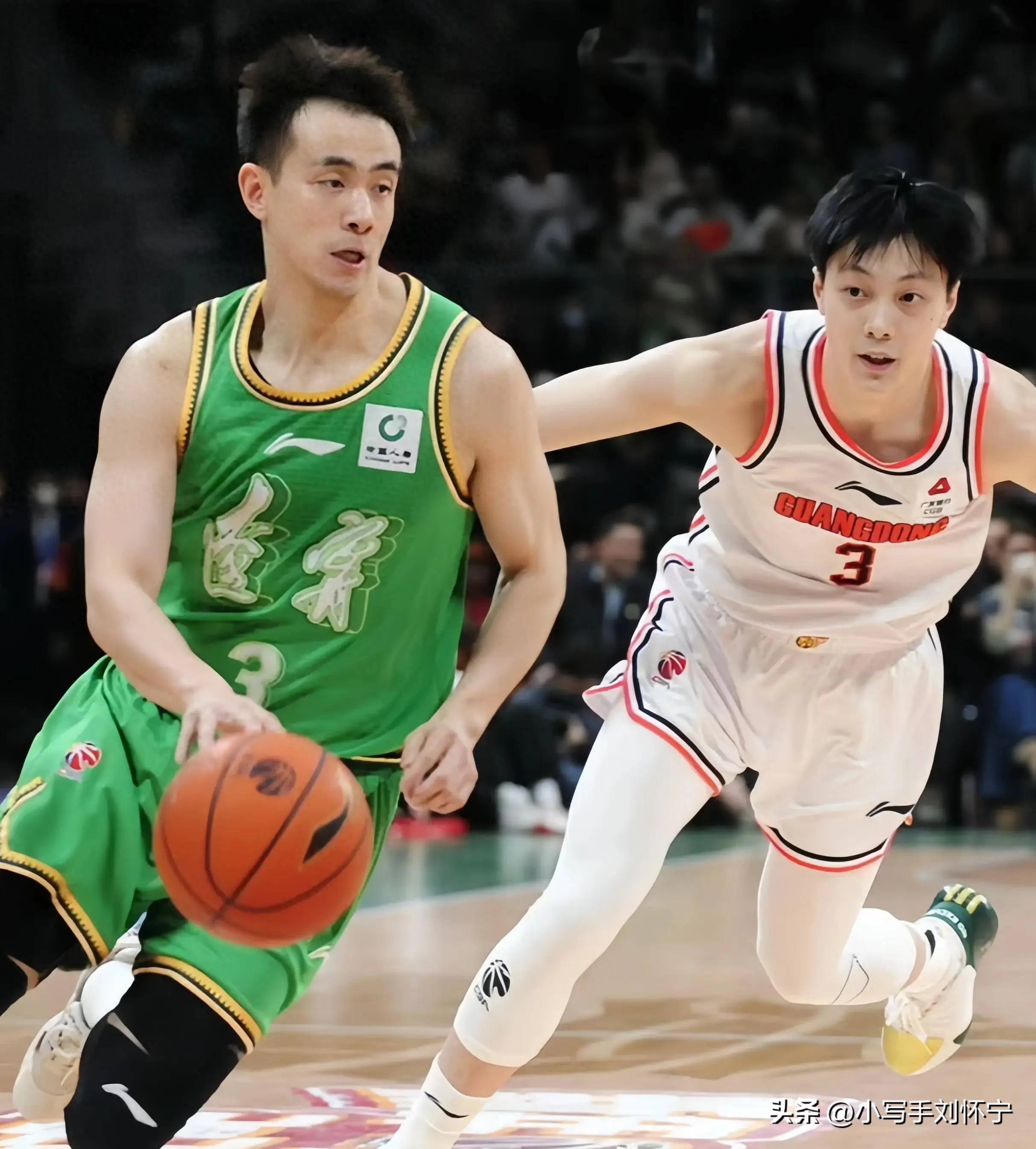 包含CBA常规赛今夜再迎强敌，深圳男篮门线救险，主帅态度——压力陡增，团队化学反应显著的词条