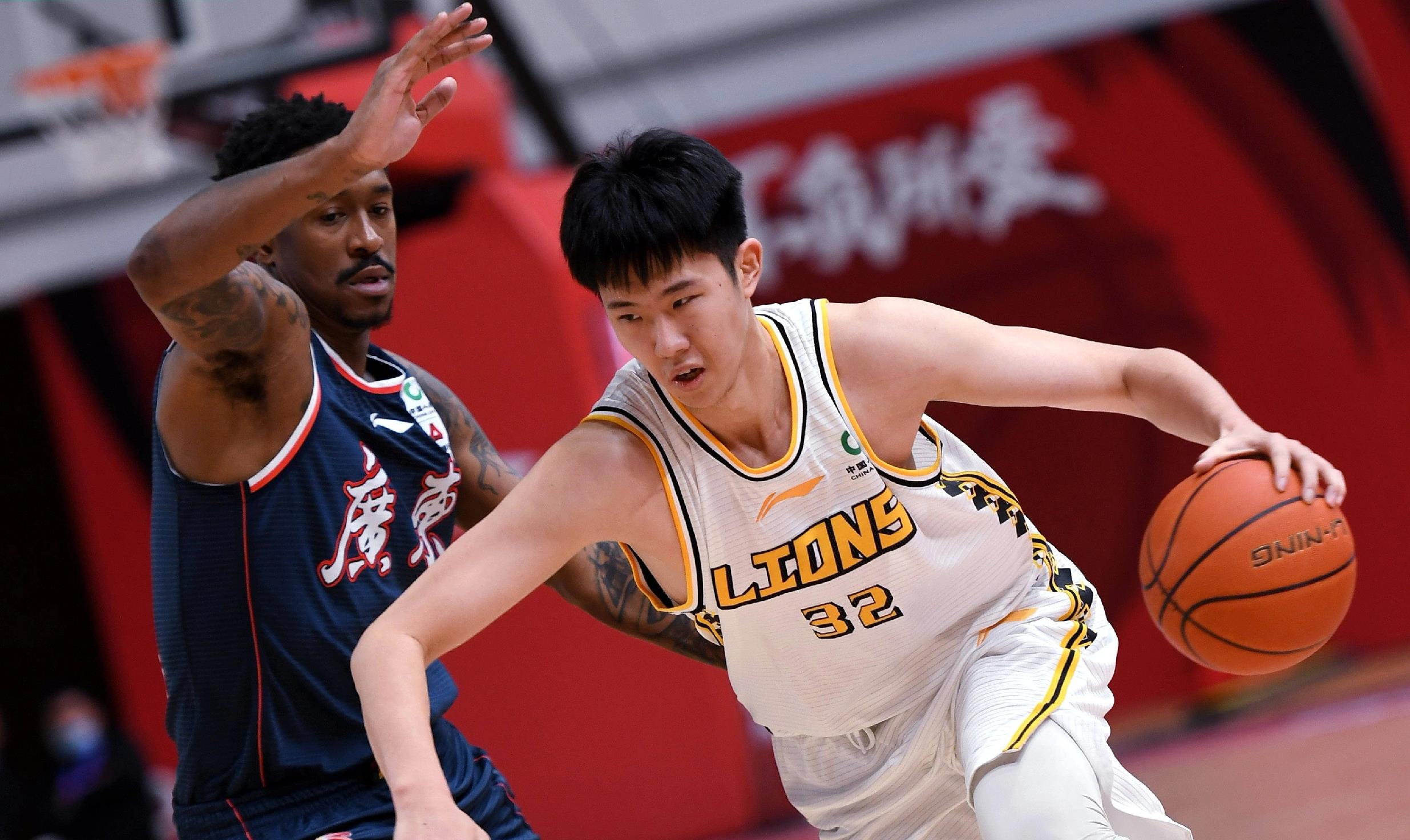 包含里程碑夜！广厦男篮外线爆发，英超关键时刻刷纪录，态度坚定，临场指挥获称赞的词条