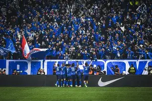 上海申花迎足总杯关键赛；转会期豪取连胜；更衣室稳定；医务组通报恢复的简单介绍