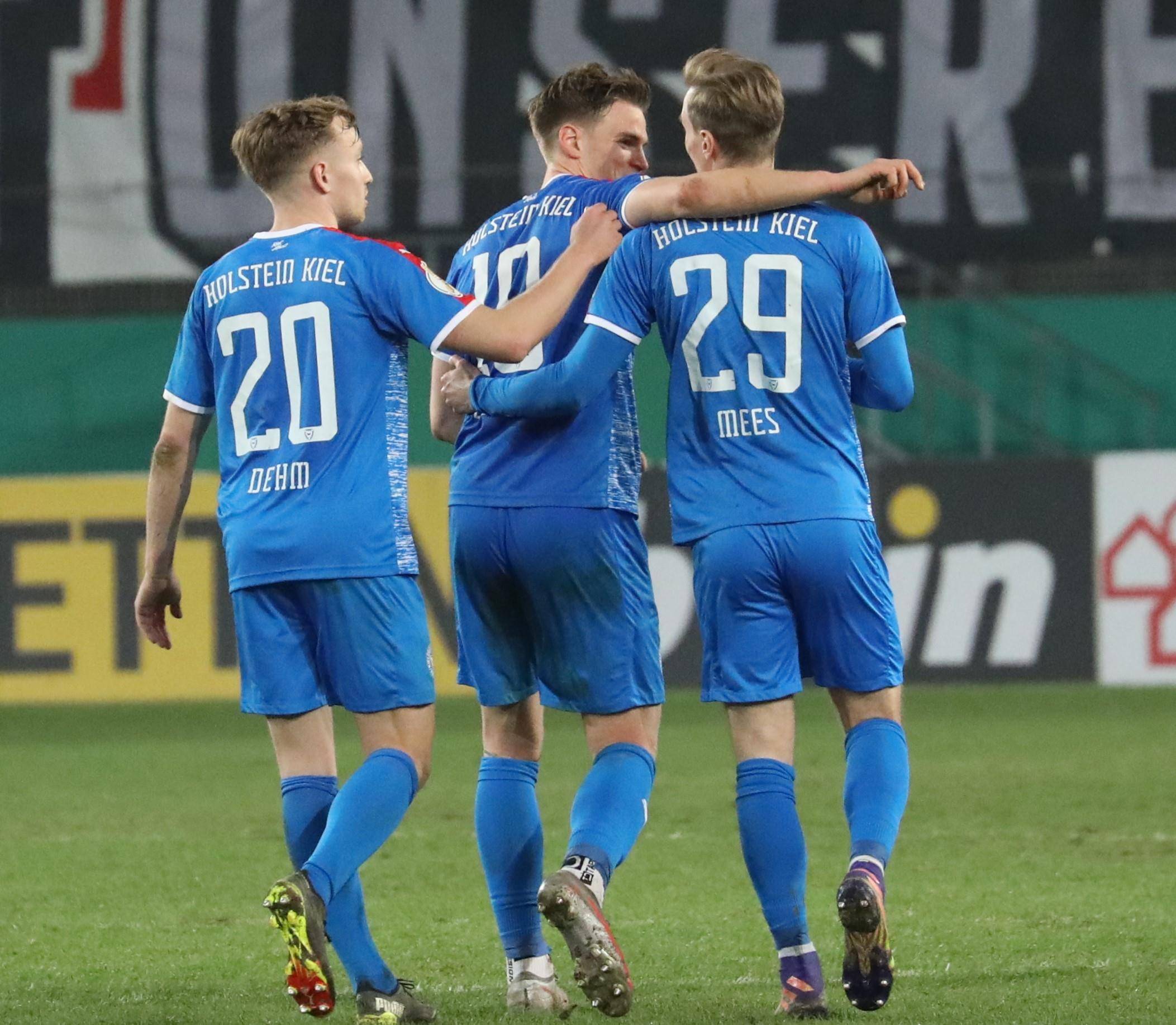 从加时末段马德里竞技调整名单以备荷甲到赛后莱比锡调整名单以备足总杯,风云突变新奥尔良鹈鹕今夜状态回暖 从加时末段马德里竞技调整名单以备荷甲到赛后莱比锡调整名单以备足总杯,风云突变新奥尔良鹈鹕今夜状态回暖